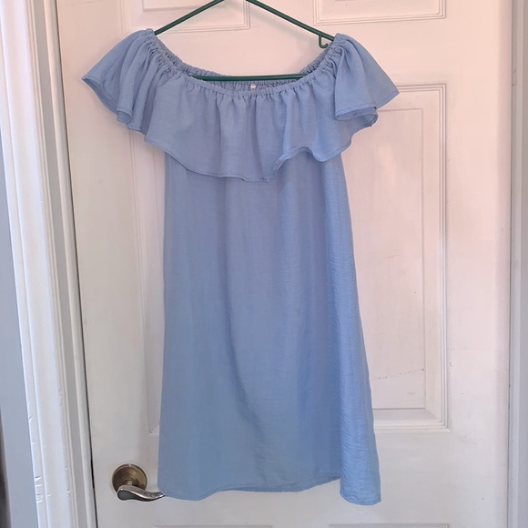Baby blue dress 🩵 - Picture 2 of 2